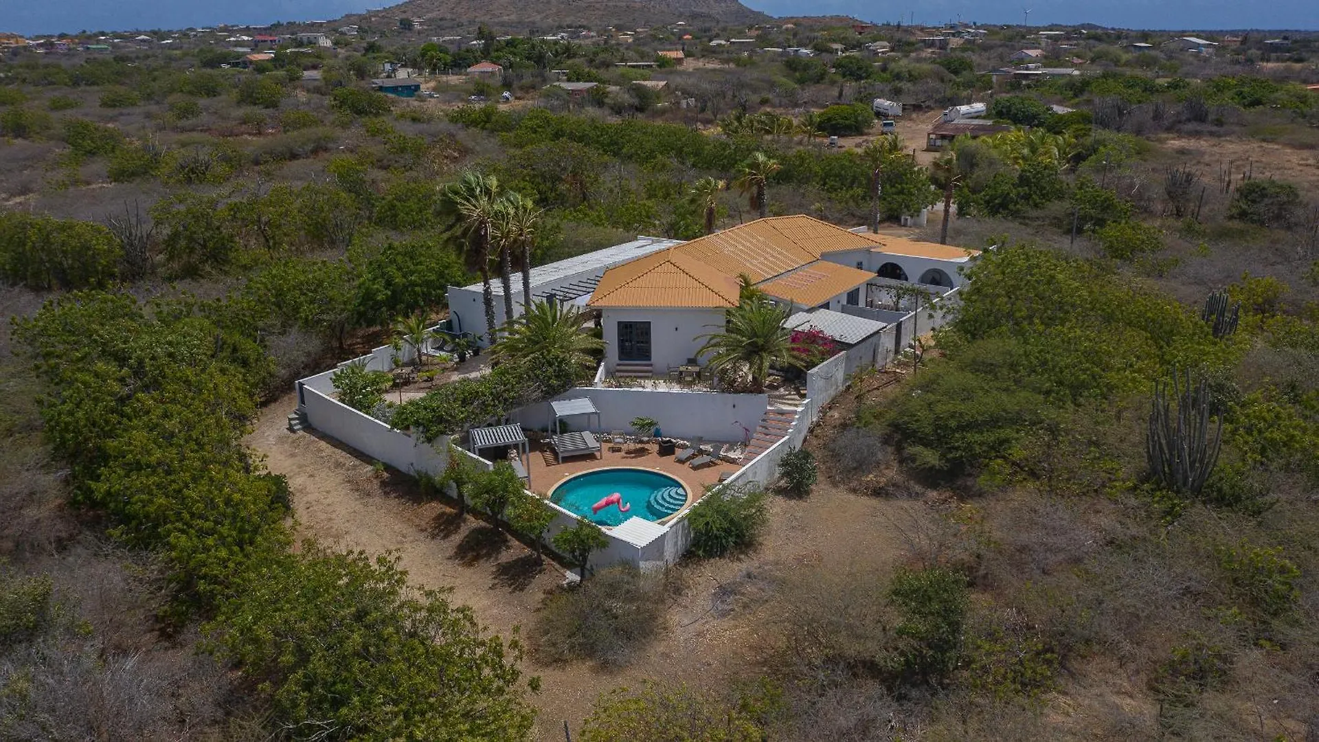Saint Joris A Tiny Boutique Resort Виллемстад